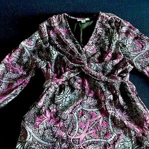 Dressbarn womens 1X beautiful colorful 3/4 sleeve lined blouse ties in the back.